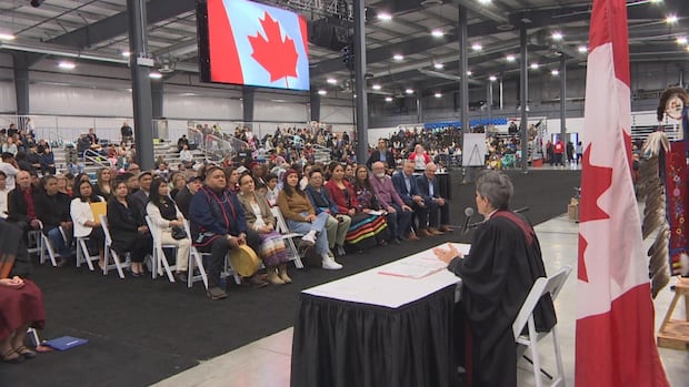 New citizens get 'true Canadian experience' at Manito Ahbee Festival ceremony