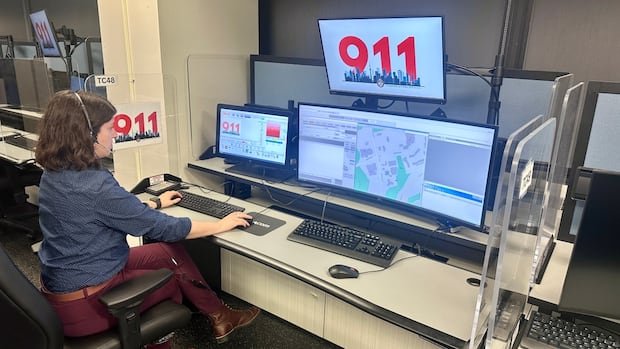 Toronto police 911 upgrade expected to improve response times | CBC News