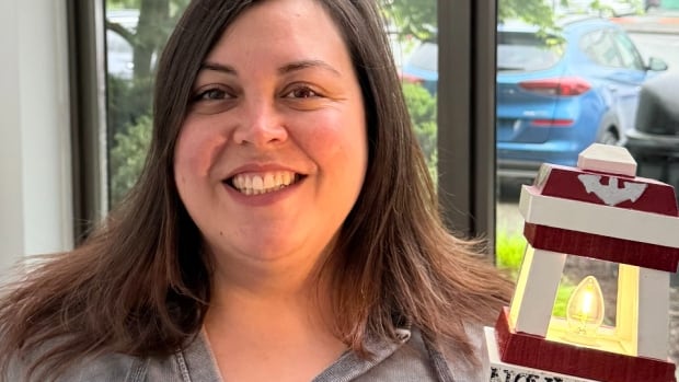 Little lighthouse found in B.C. thrift store illuminates N.S. family connections