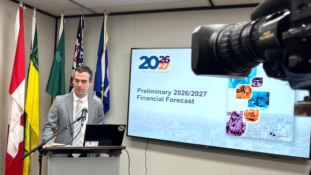 Saskatoon financial forecast pegs property tax increase at 10%, but says number will go down