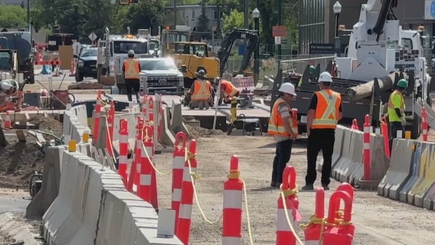 Stony Plain Road, 124th Street intersection set to re-open after 6 weeks