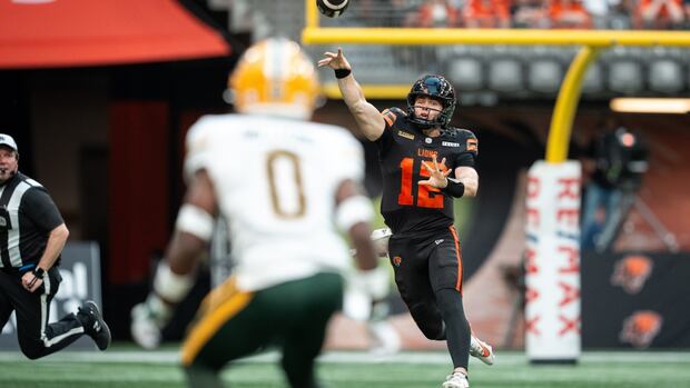 Rourke throws 3 TDs as B.C. Lions dump Edmonton Elks 31-14 in season opener