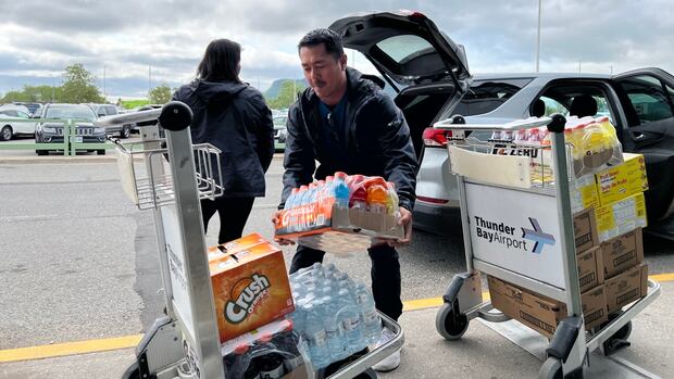 Patience, kindness key to aiding wildfire evacuees from Sandy Lake First Nation