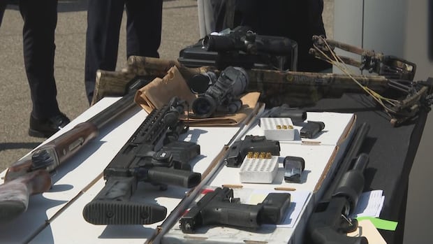 18 arrested in connection with criminal network linked to towing industry: Peel police | CBC News