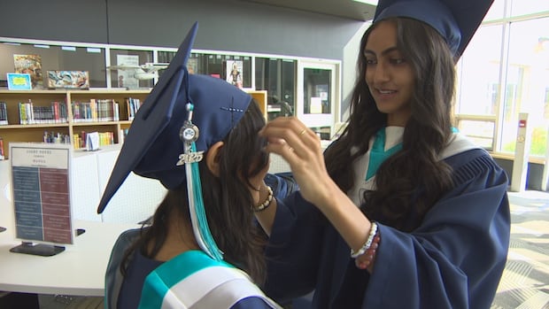 Pembina Trails Collegiate marks historic moment with 1st grad class