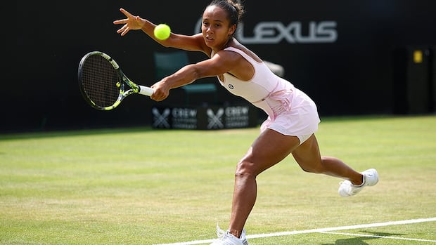 Leylah Fernandez tops hometown favourite in 1st round of German tennis event