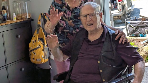 Driver charged after Nova Scotia senior left in bus for more than 7 hours