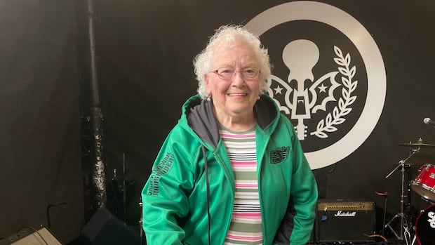 The Vintage People, featuring 91-year-old keyboardist, play 1st rock 'n' roll gig in Regina