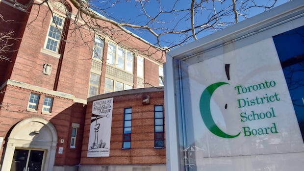 Toronto leaders decry education minister's idea to eliminate school board trustees | CBC News
