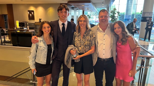 Saskatoon's Roger McQueen receives Disney welcome from Anaheim Ducks at 2025 NHL Draft