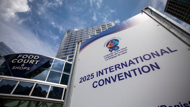 Thousands arrive in Vancouver for international Alcoholics Anonymous conference