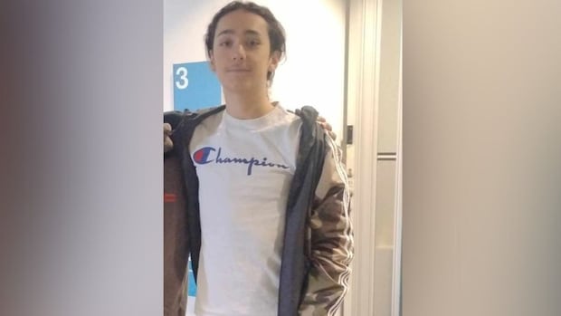 Laval police seeking help to locate missing 15-year old