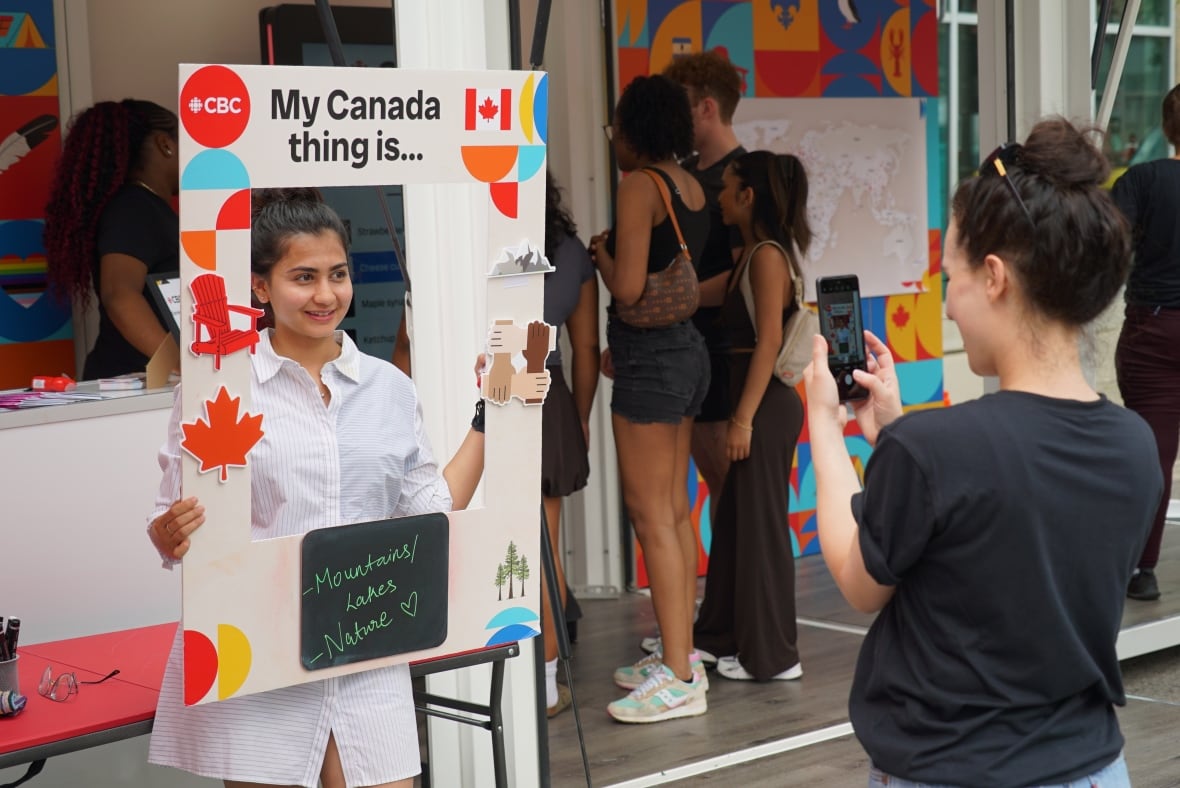 CBC London ran an experiential display that saw people test their Canadian trivia knowledge and pick a "Canadian thing".  