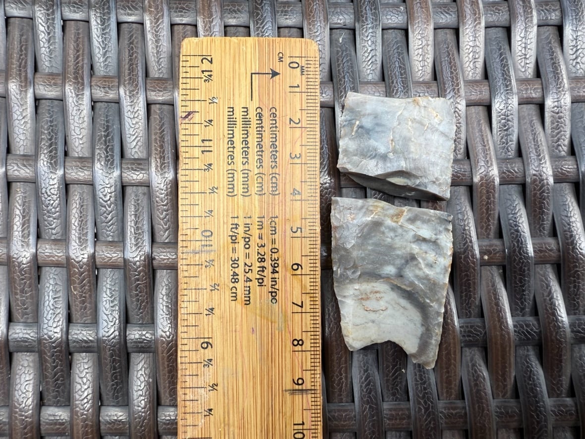 spearhead with ruler next to it