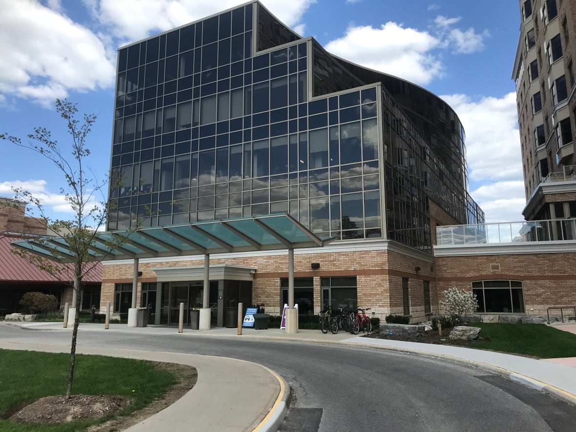 A photo of the exterior of the Shlegel-UW research institute for aging which is located near the Laurel Creek Reservoir.