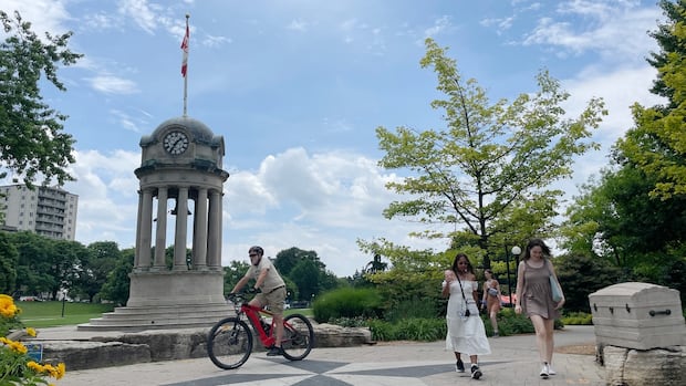 Heat wave ends as rain falls in Waterloo region Thursday
