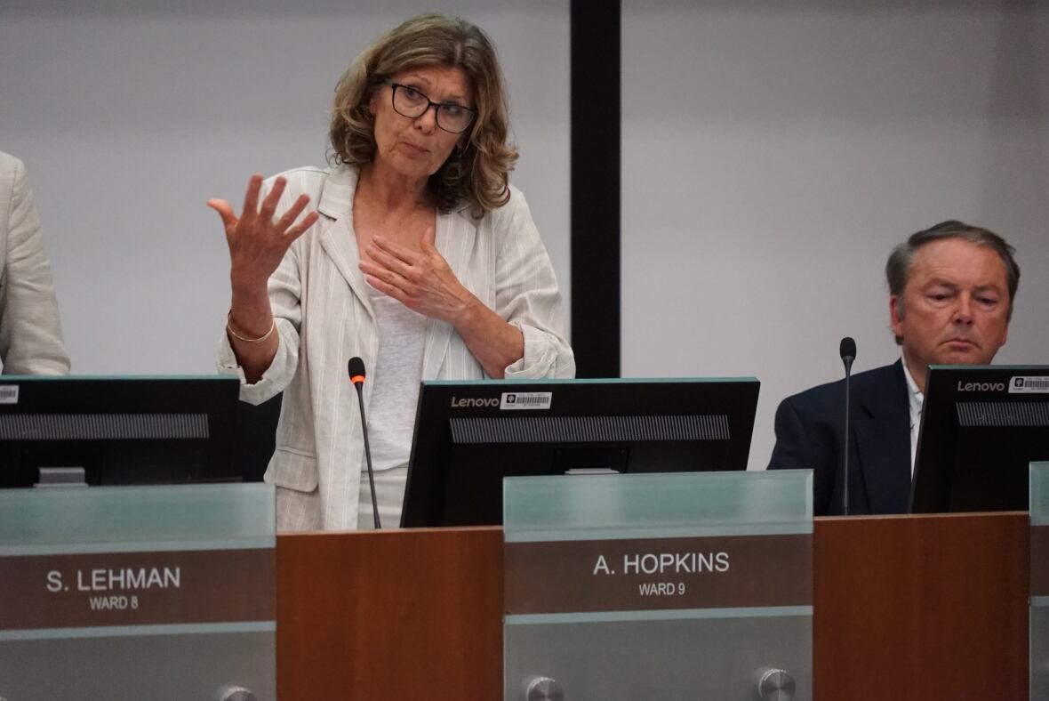 Coun. Elizabeth Peloza speaks at the July 22, 2025 council meeting.