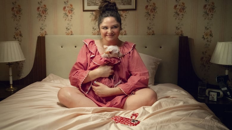 Megan Stalter in a scene from Lena Dunham's Too Much.