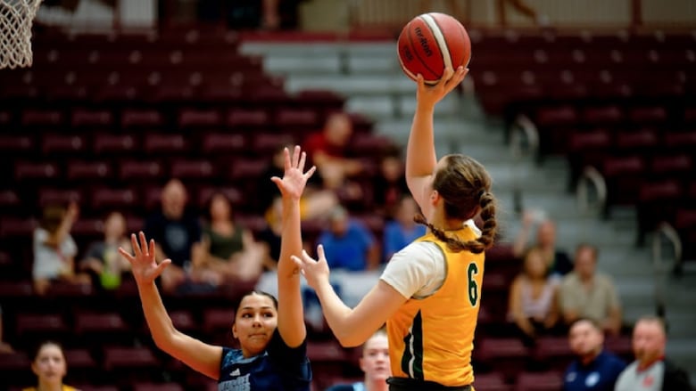 Hayden Kot making a shot