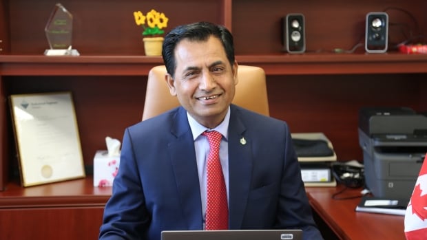rana-desk.JPG