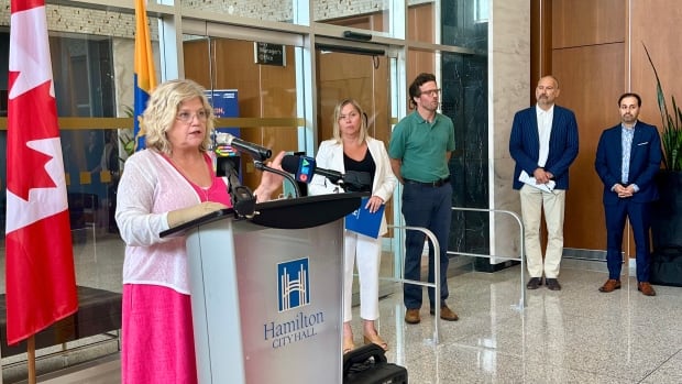 andrea-horwath.jpeg