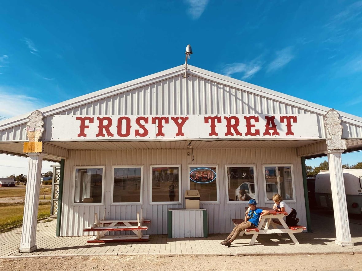 A white shack reads Frosty Treat.