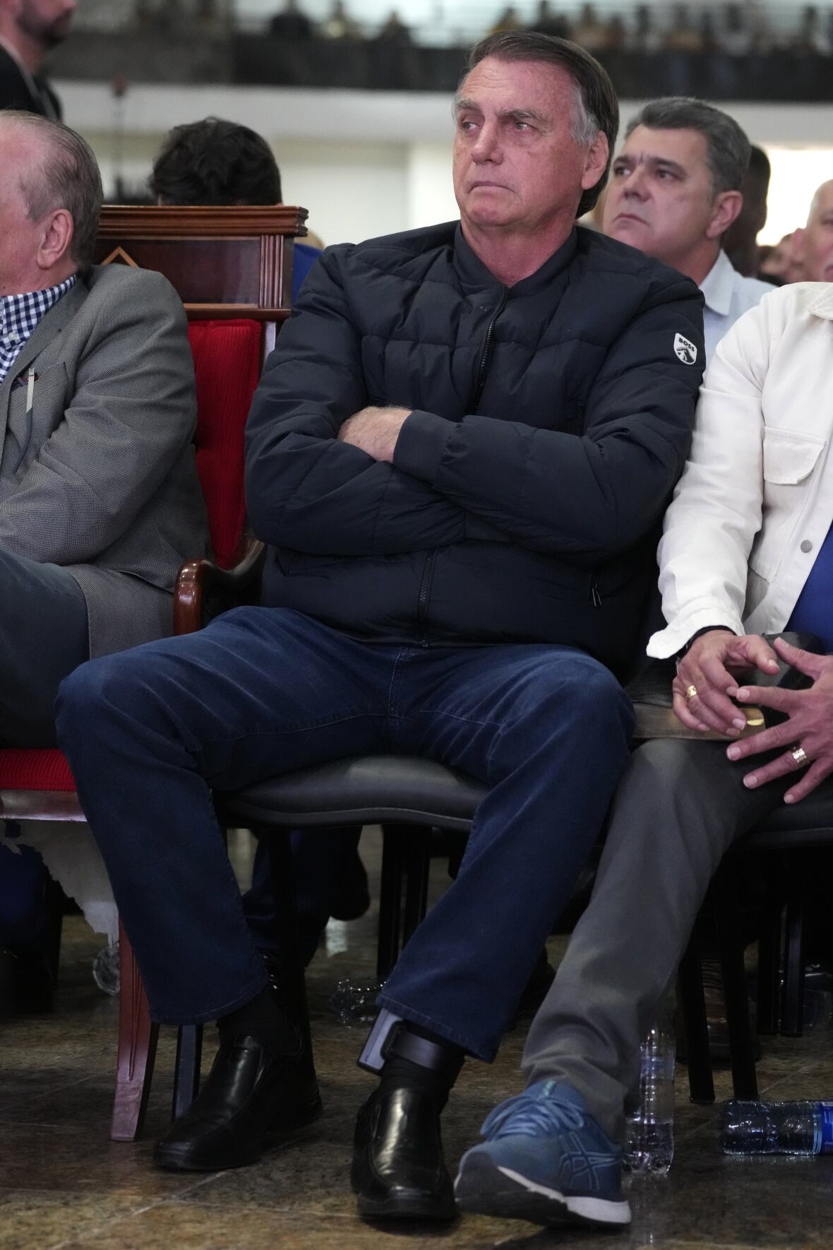 A person who went with his arms is a sitting or a sitting direction.
