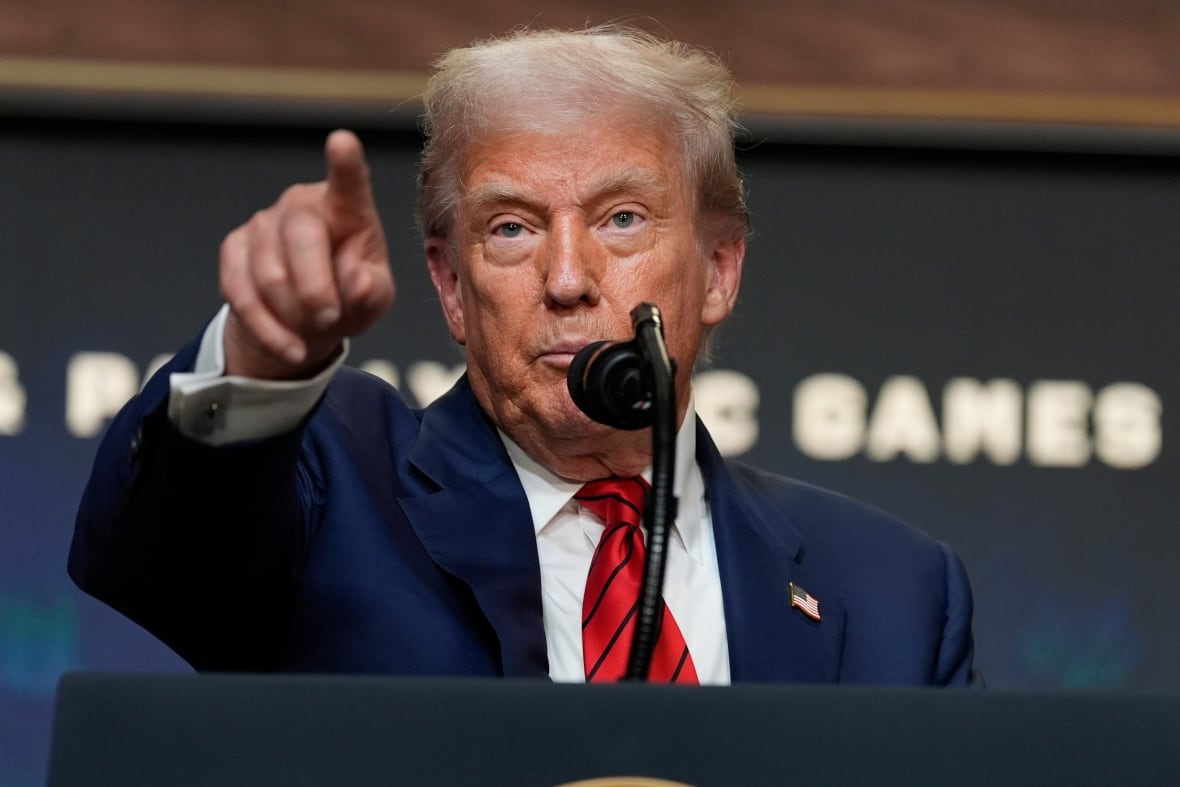 President Donald Trump Answer questions from taxes after signing the executive order regarding 2028 Los Oymgeles