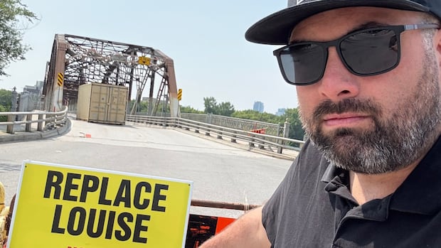 Political staffer, city employee enter Elmwood-East Kildonan race
