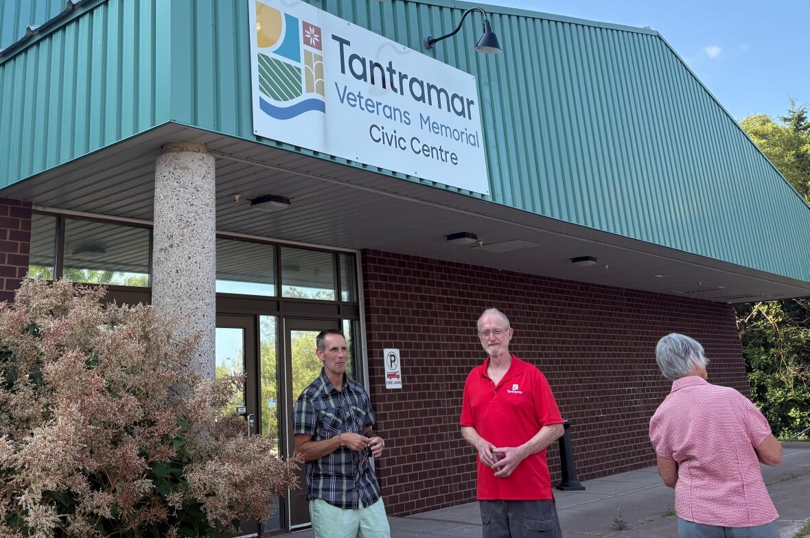 Outside of a building called the Tantramar Veterans Memorial Civic Centre. 