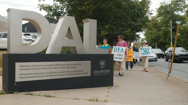 Dalhousie locks out profs, other faculty members over contract dispute