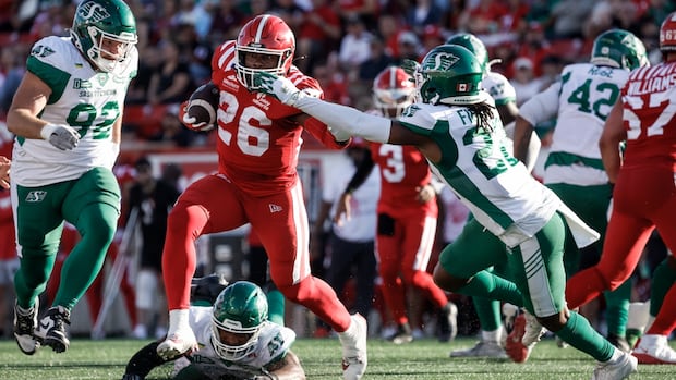 Strong second half spurs Stampeders to 32-15 win over Roughriders