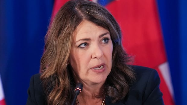 Alberta Premier Praises Ottawa's Fast-Tracked Energy Projects Amid Environmental Warnings
