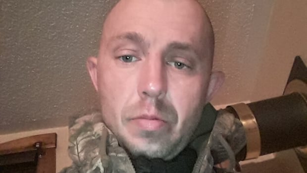 Intruder in Lindsay, Ont., break-in used a crossbow, court documents say | CBC News