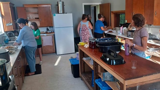 ‘We’re just trying to help out’: Annapolis Valley opens arms to wildfire evacuees, fire crews