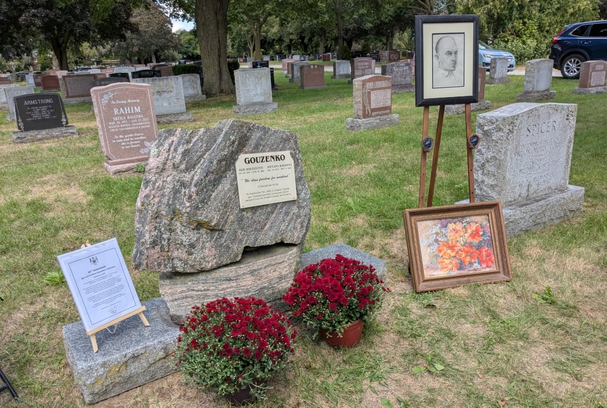 The tomb of Igor Guzinko.