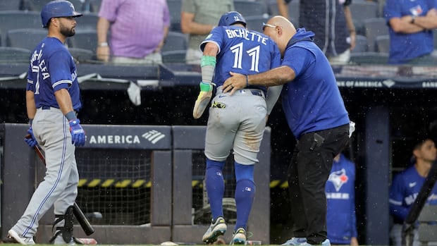 Blue Jays place Bichette on 10-day injured list with left knee sprain | CBC Sports
