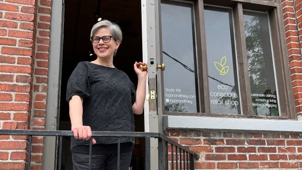 Julie Skirving own Logan and Finley, a boutique in Toronto. She was shocked when she started hearing customer complaints from people who bought clothes from an online store called Logan Toronto.