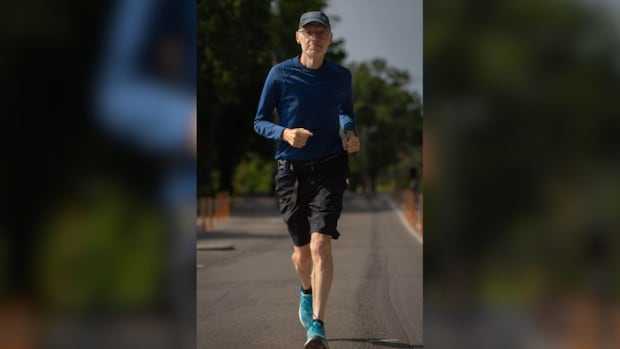 Toronto runner with terminal brain cancer runs every street in the city | CBC News