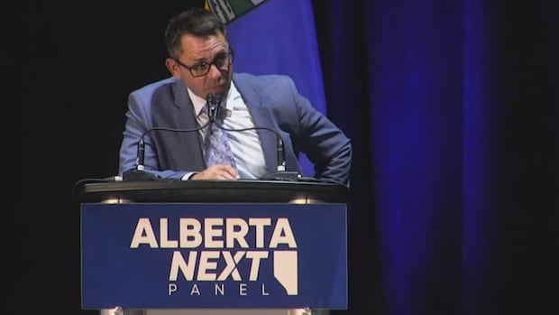 Premier Smith's Aide Apologizes for 'Spanking' Remark to Teen at Alberta Town Hall