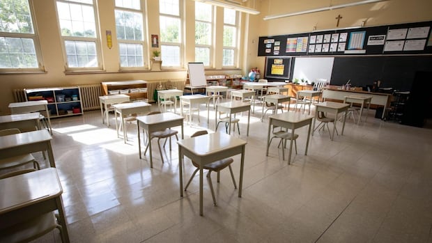 Alberta Teachers' Strike Begins Province-Wide, Impacting 730,000 Students