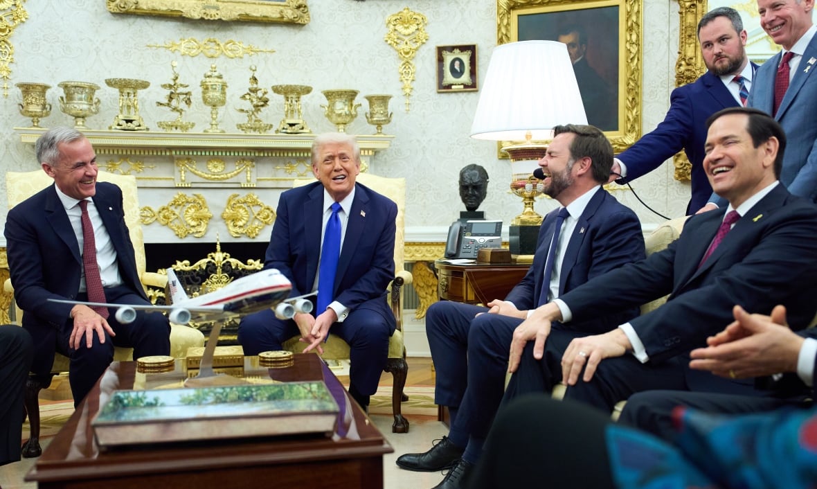 Sitting in the oval office, on the left, Mark Carney, Donald Trump, Vice-President JD Vance, and Secretary of State Marco Rubio.