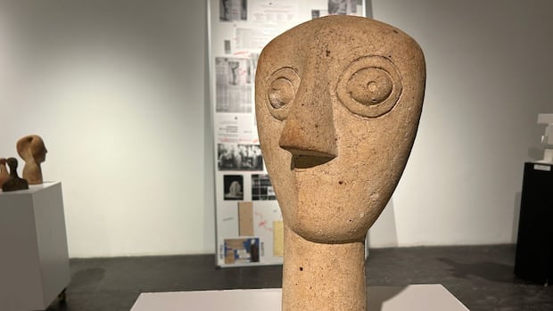An abstract sculpture of a head