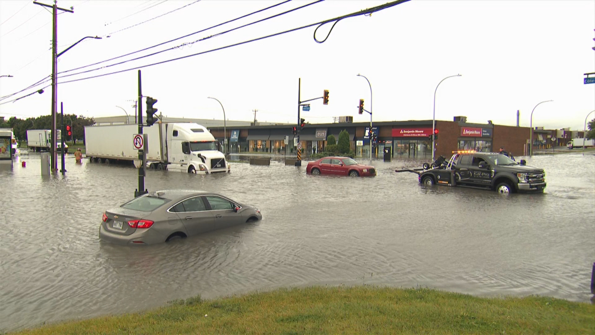 Southern Quebec still struggles with remnants of tropical storm Debby Southern Quebec still struggles with remnants of tropical storm Debby