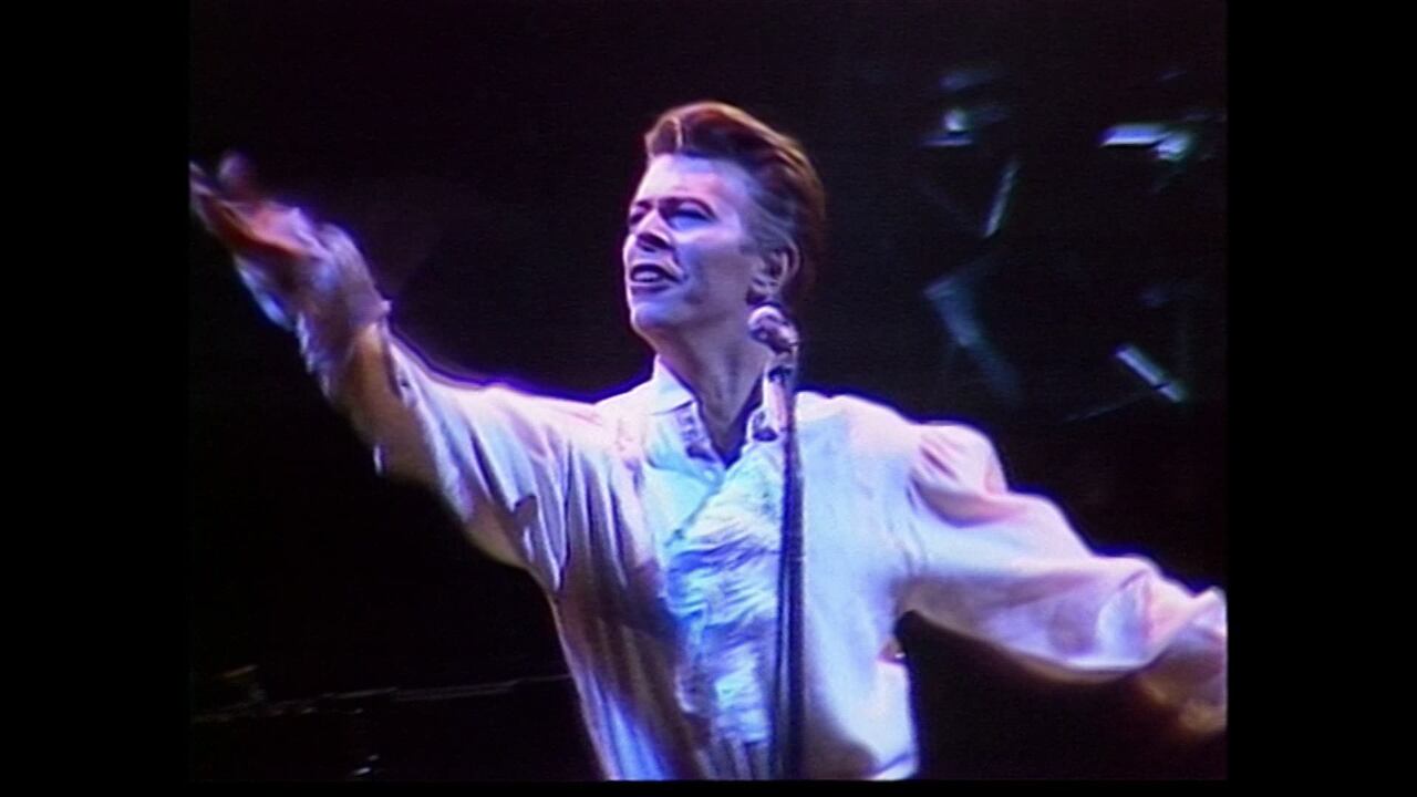 David Bowie plays Ottawa Civic Centre in 1990 | CBC News