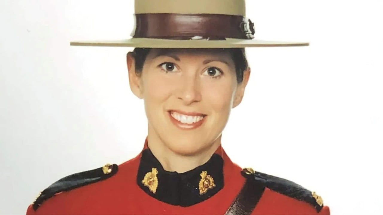 Slain RCMP officer killed in exchange of fire with gunman: inquiry | CBC.ca