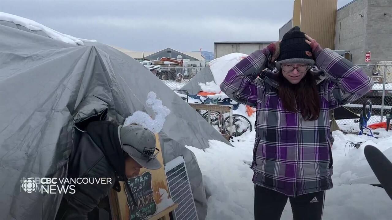 Kelowna, B.C., tent encampment residents prepare for cold snap | CBC.ca