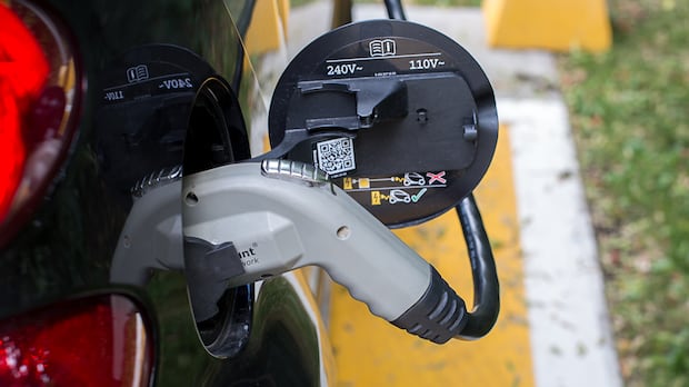 6 electric vehicle charging stations to be set up along Highway 6: Manitoba Hydro