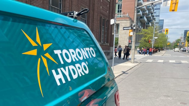 Almost 600 customers in Moss Park area without power for 27 hours | CBC News