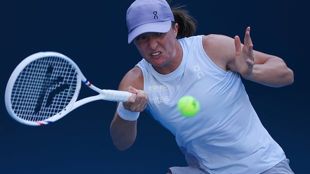 Iga Swiatek, fresh off tourney win in South Korea, wins 400th career match at China Open